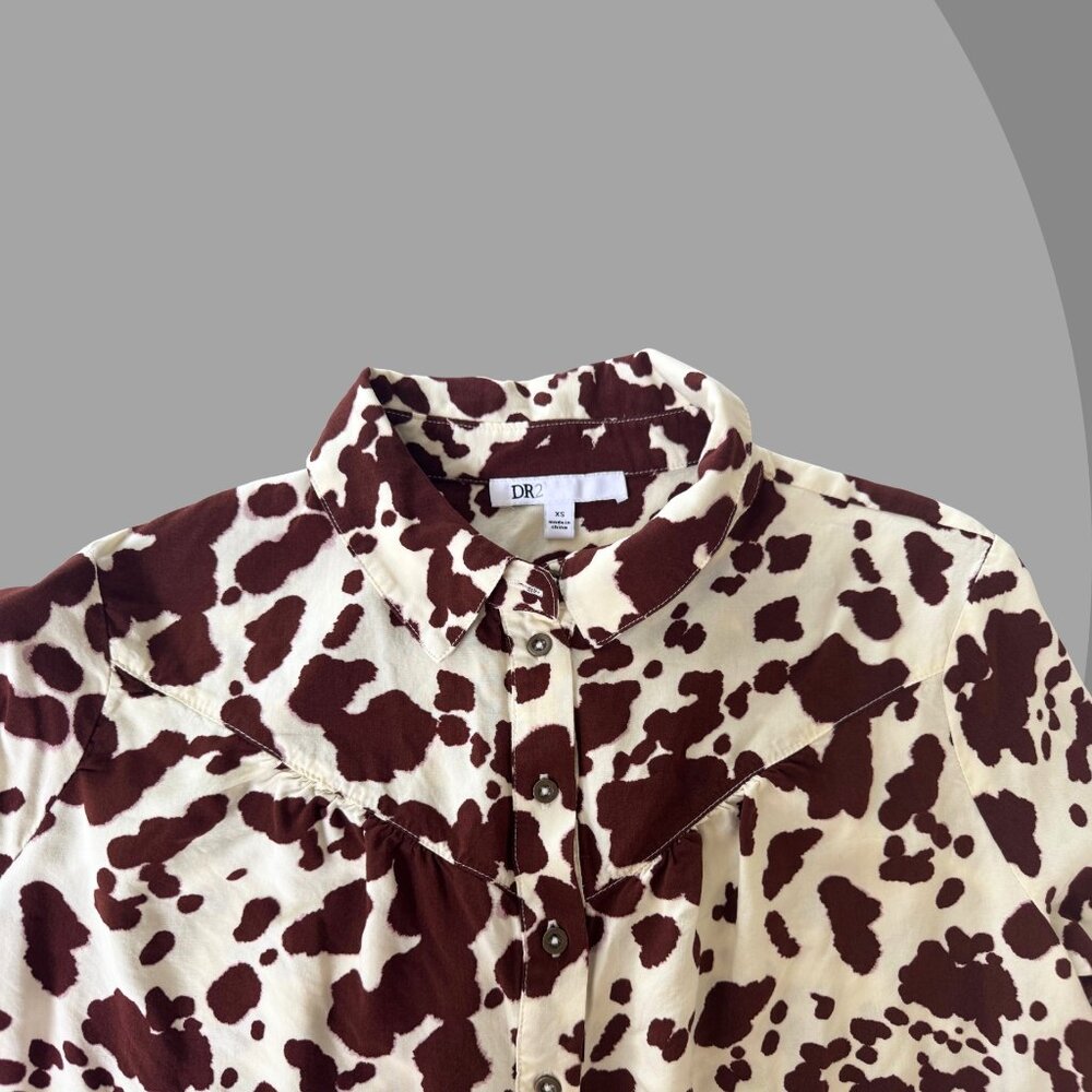 DR2 Womens Cow Print Long Sleeve Button Up Top, Size X Small